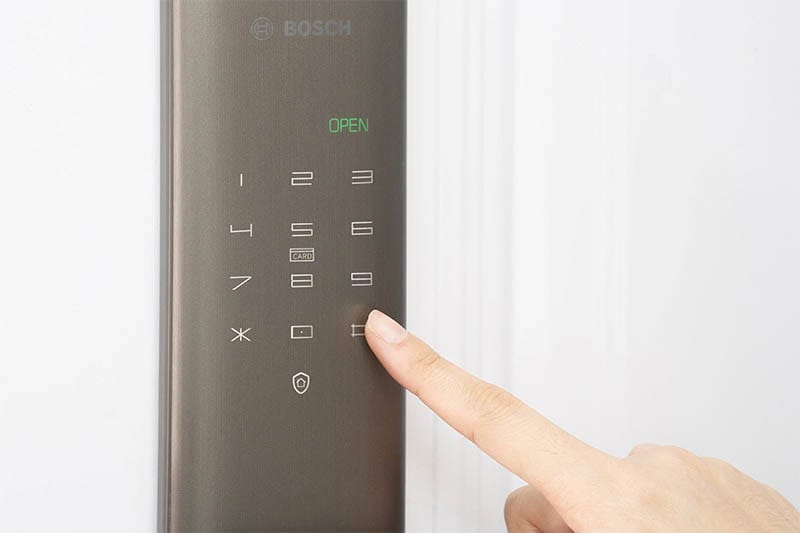 Tính năng mở khóa bằng mật mã của khoá cửa điện tử Bosch